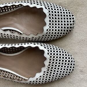 Chloe Lauren White Laser Cut Leather Ballet Flats Women EU 39 US 8.5 - 9 Scallop